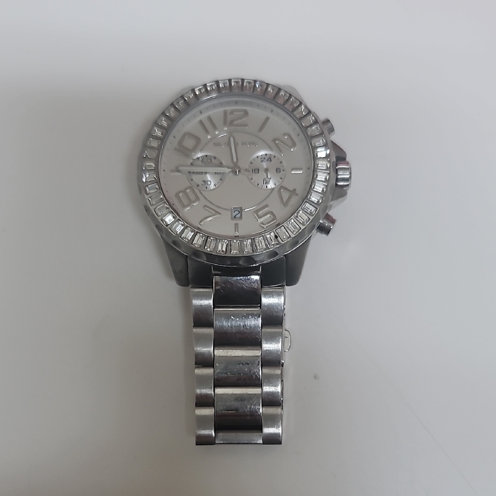 Michael Kors Women's Watch ⏱️